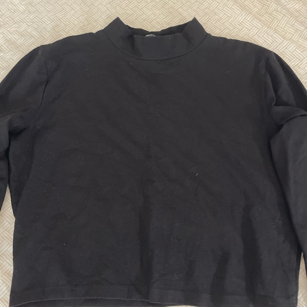 Zara Black Cropped Turtleneck Long Sleeve Top Women’s Size Medium - Picture 2 of 4